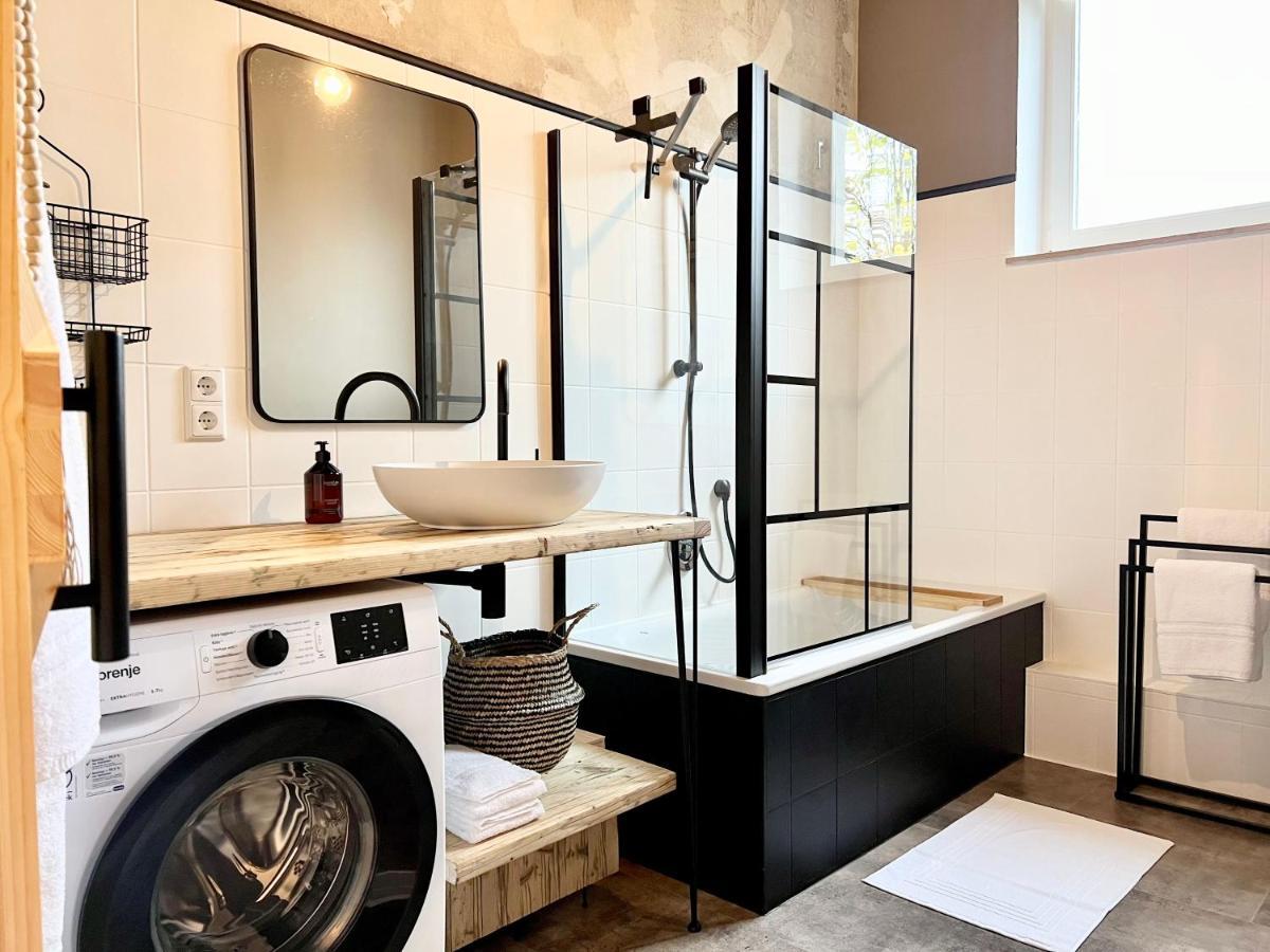 Makers And Rooms Apartment 01 Pauline 110Qm Parkplatz 1-4 Personen デトモルト エクステリア 写真