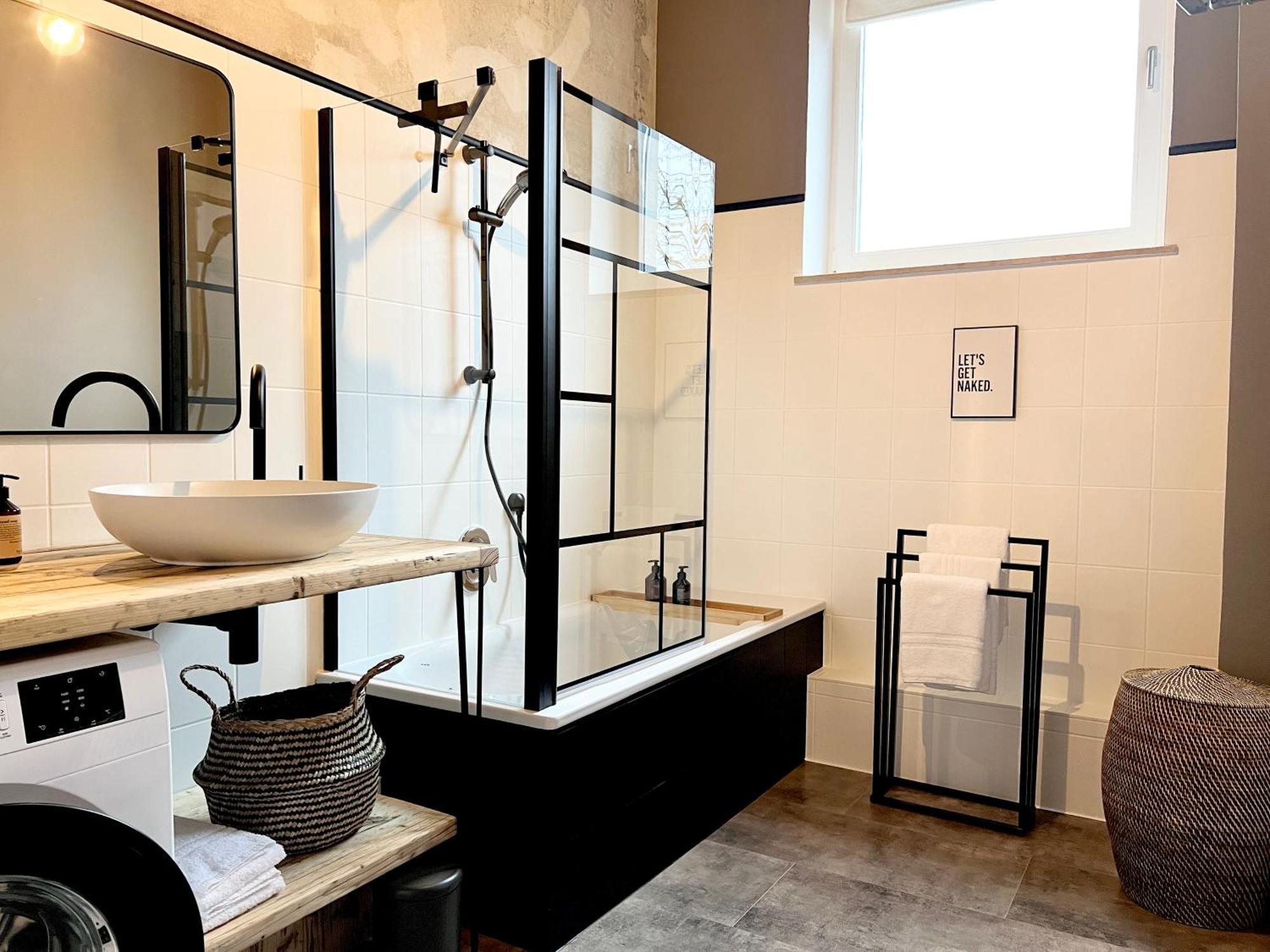 Makers And Rooms Apartment 01 Pauline 110Qm Parkplatz 1-4 Personen デトモルト エクステリア 写真